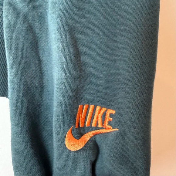 Nike Crewneck Sweatshirt XXL Green Oversized Crop Spellout Logo - Picture 4 of 7